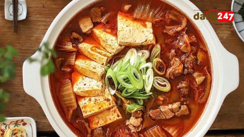 Cách Nấu Lẩu Kim Chi Hàn Quốc: Món Ăn Hấp Dẫn bắt cơm ngày mưa