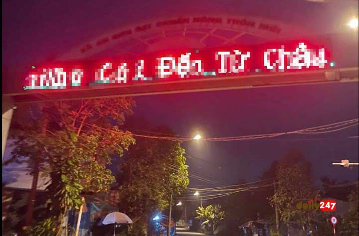 Bảng điện tử trên cổng chào xã nông thôn mới An Sơn